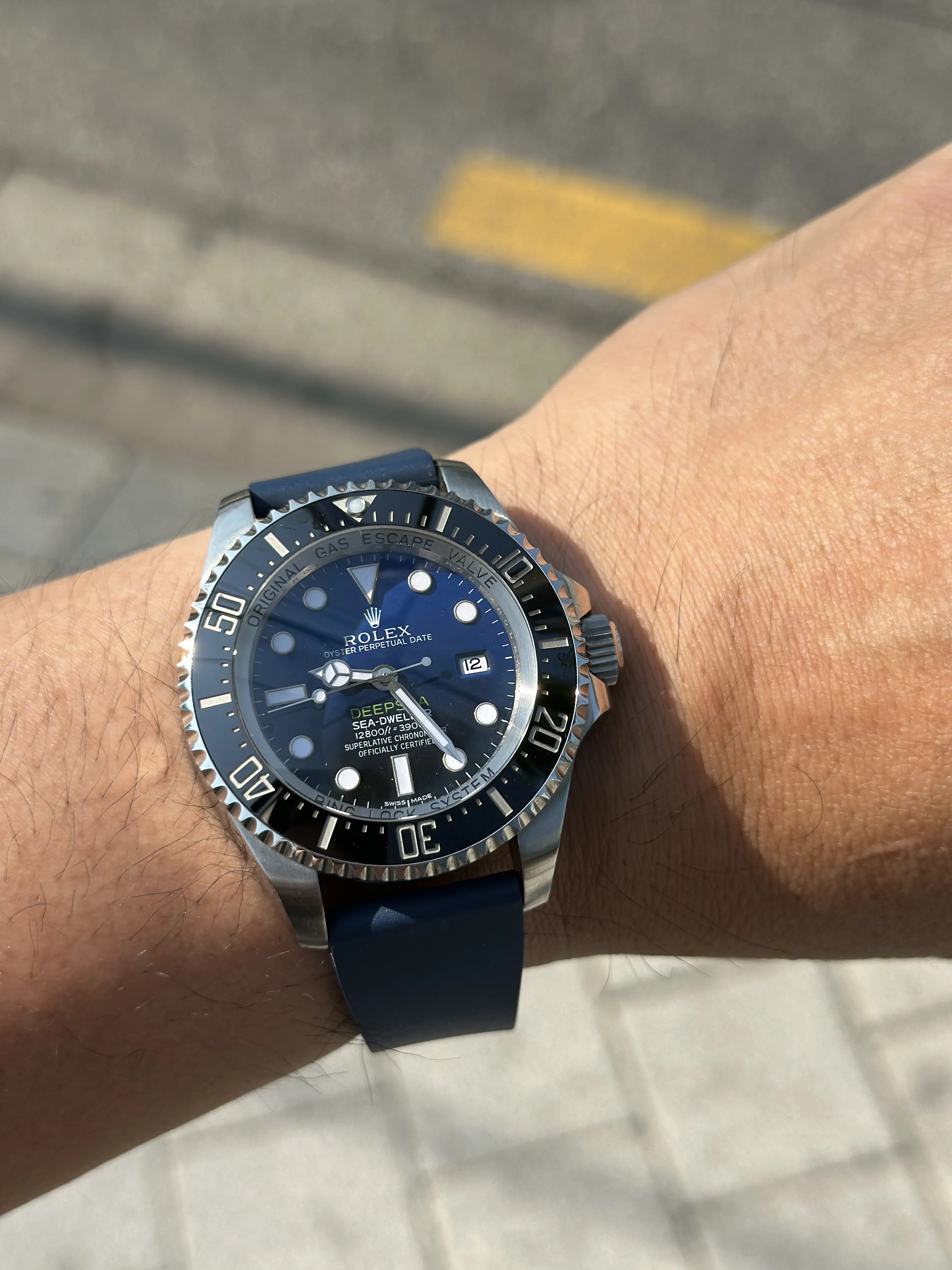 어랫만에 Deep sea Dblue