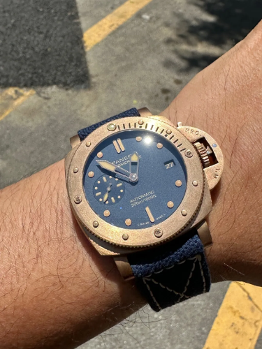 점심시간은 vsf pam1074 “Baby Bronzo” 입니다